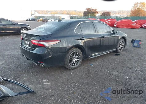 2022 Toyota Camry Se z USA, uszkodzony, nr VIN 4T1G11AK7NU692366